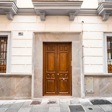 Apartamento Qh Plaza De La Trinidad Granada